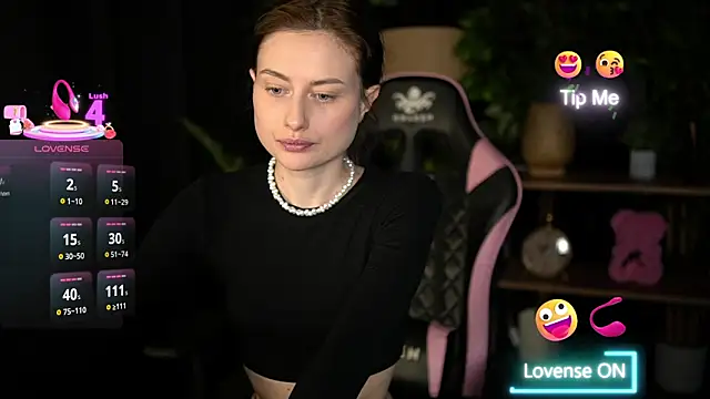 Snapshot of baby_luna_xo chatting on February 9, 2026, 9:57 am baby luna xo online show from February 9, 2026, 9:57 am