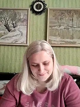 NyushaLollipop online show from April 2, 2026, 9:29 am