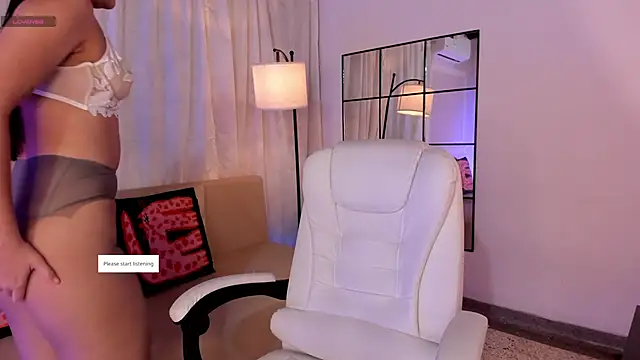 liaamoon  online show from March 26, 2026, 12:22 pm