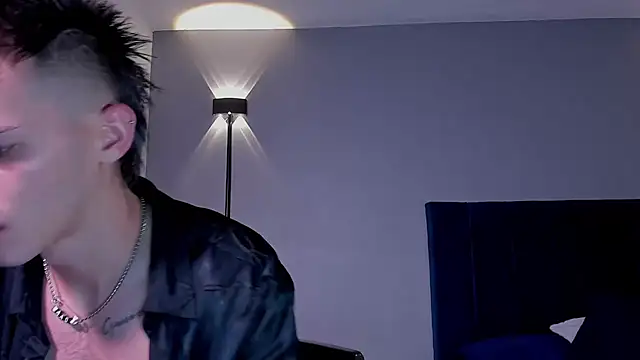 Snapshot of DrakeCarter chatting on February 15, 2026, 1:02 am DrakeCarter online show from February 15, 2026, 1:02 am