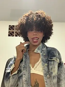 Snapshot of julietha_sexy chatting on February 2, 2026, 5:28 am julietha sexy online show from February 2, 2026, 5:28 am