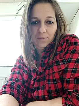 AdaJoy online show from January 14, 2026, 12:22 pm