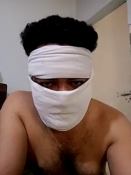 gujjuboysexy123 online show from April 12, 2026, 10:42 am