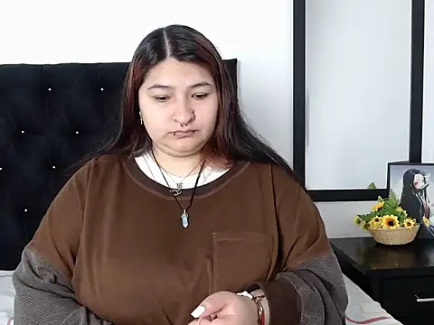 LauraHorny69 online show from February 22, 2026, 1:42 pm