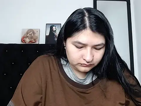 LauraHorny69 online show from March 12, 2026, 1:06 pm