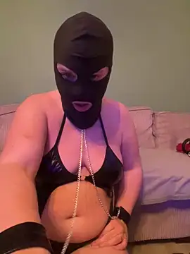 Snapshot of cochonnesoumise59 chatting on February 28, 2026, 9:38 pm cochonnesoumise59 online show from February 28, 2026, 9:38 pm