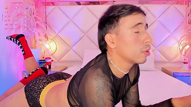 Mr aronnn  online show from February 21, 2026, 2:56 am