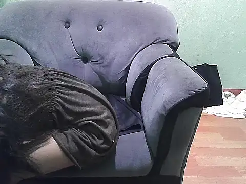 skinny girl30 online show from January 16, 2026, 4:27 am