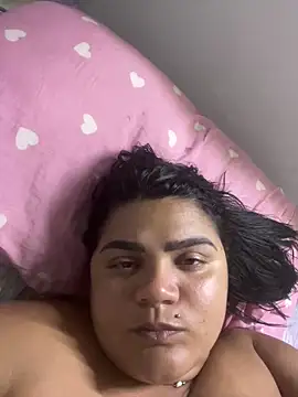 MorenaCariok online show from April 17, 2026, 3:48 pm