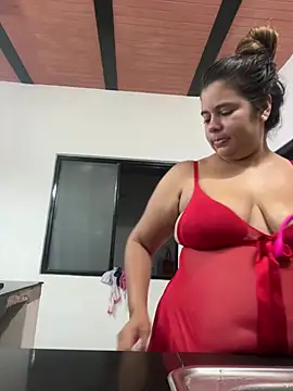 Snapshot of Julissa_x chatting on February 27, 2026, 12:38 pm Julissa x online show from February 27, 2026, 12:38 pm