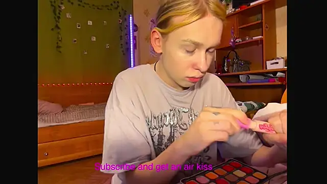 Snapshot of miss_barbie111 chatting on February 4, 2026, 6:08 am miss barbie111 online show from February 4, 2026, 6:08 am