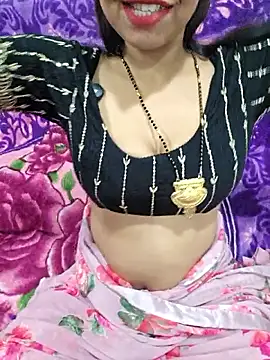 Snapshot of VikasViralStudios chatting on May 5, 2026, 7:11 pm VikasViralStudios online show from May 5, 2026, 7:11 pm