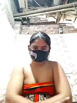 Hot Sweeti online show from February 1, 2026, 9:52 am