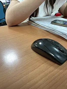 Donna9696 online show from April 16, 2026, 1:28 am