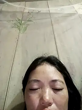 Snapshot of kotaka-shoow chatting on April 19, 2026, 10:34 pm kotaka-shoow online show from April 19, 2026, 10:34 pm