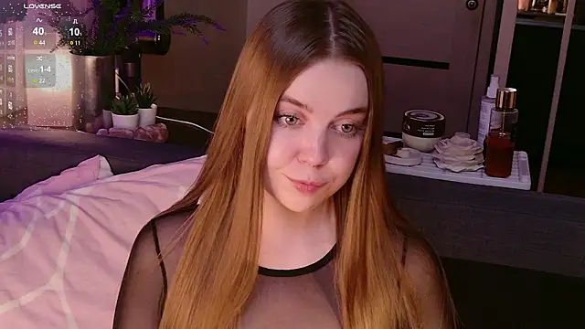 bratwifelina online show from February 27, 2026, 7:47 pm