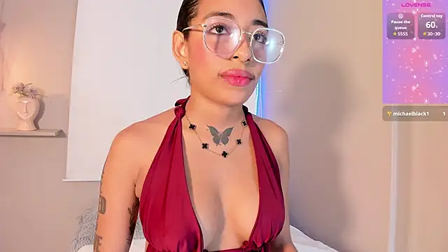Snapshot of Scarlet_Vixen_ chatting on June 7, 2026, 3:05 pm Scarlet Vixen online show from June 7, 2026, 3:05 pm