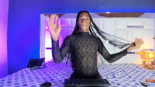 Hilaryguzman online show from January 15, 2026, 1:59 pm