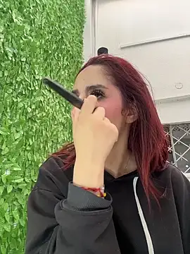 elodie rouge online show from March 29, 2026, 12:27 pm