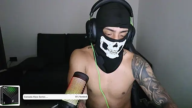 Snapshot of cash_master888 chatting on February 8, 2026, 9:23 am cash master888 online show from February 8, 2026, 9:23 am