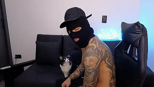 Snapshot of cash_master888 chatting on February 21, 2026, 5:03 pm cash master888 online show from February 21, 2026, 5:03 pm