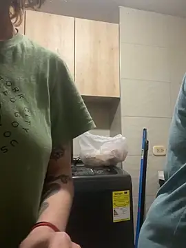 RavenEllieUniverse online show from February 17, 2026, 1:46 am