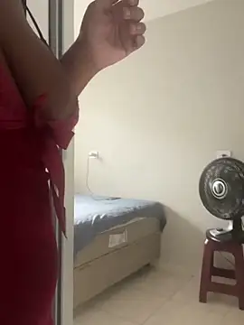 Snapshot of CacauShow01 chatting on February 20, 2026, 12:05 pm CacauShow01 online show from February 20, 2026, 12:05 pm