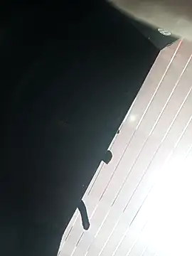 RossyAlvarez online show from April 18, 2026, 10:32 pm