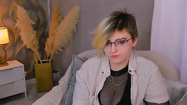 Snapshot of ABSI_GLITCH chatting on February 15, 2026, 11:08 am ABSI GLITCH online show from February 15, 2026, 11:08 am