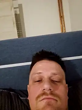 Snapshot of christian9pppp chatting on March 11, 2026, 8:26 pm christian9pppp online show from March 11, 2026, 8:26 pm