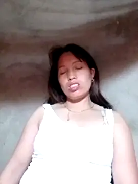 Gummiesu online show from April 12, 2026, 10:04 pm