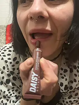 AlisRoxy online show from February 6, 2026, 8:45 pm