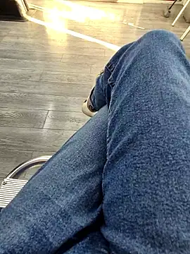 vali23 online show from January 17, 2026, 9:25 am