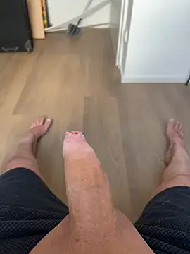 longdong00789 online show from April 19, 2026, 12:48 pm