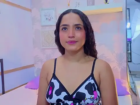 Emma Thompssonn online show from March 5, 2026, 12:12 pm