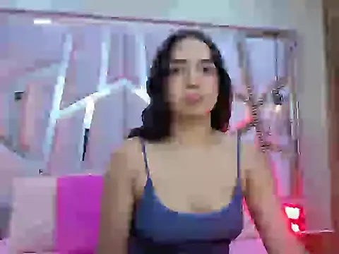 Emma Thompssonn online show from April 14, 2026, 12:11 pm