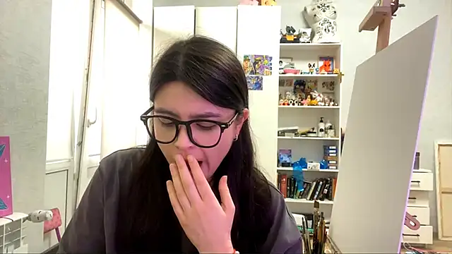 Snapshot of SaintMari chatting on May 14, 2026, 2:13 pm SaintMari online show from May 14, 2026, 2:13 pm