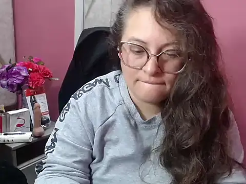 Sarah Boobs  online show from February 22, 2026, 12:45 am