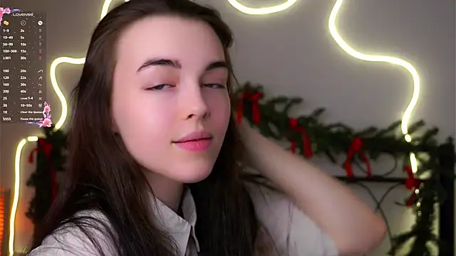 Snapshot of MirnaTellado chatting on February 28, 2026, 7:04 pm MirnaTellado online show from February 28, 2026, 7:04 pm