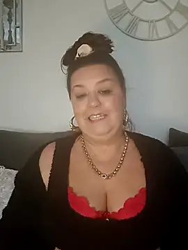 Nova-iswiserx online show from February 9, 2026, 11:03 am