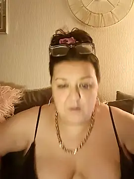 Nova-iswiserx online show from February 25, 2026, 8:51 pm