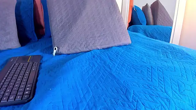 Snapshot of rose_thompson19 chatting on February 4, 2026, 7:09 pm rose thompson19 online show from February 4, 2026, 7:09 pm