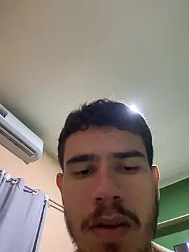 Snapshot of reipromiscuo01 chatting on February 6, 2026, 2:49 am reipromiscuo01 online show from February 6, 2026, 2:49 am