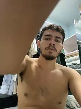 Snapshot of reipromiscuo01 chatting on February 7, 2026, 11:19 pm reipromiscuo01 online show from February 7, 2026, 11:19 pm