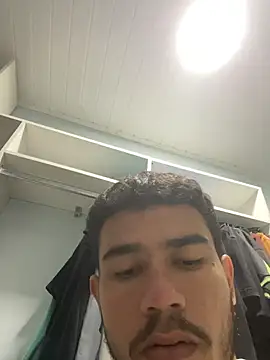 Snapshot of reipromiscuo01 chatting on February 9, 2026, 4:16 am reipromiscuo01 online show from February 9, 2026, 4:16 am