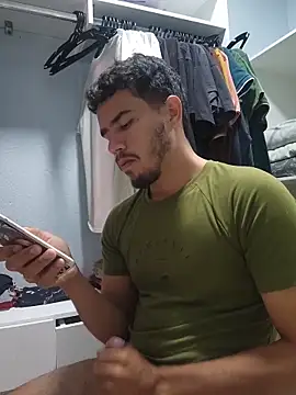 Snapshot of reipromiscuo01 chatting on February 9, 2026, 7:07 pm reipromiscuo01 online show from February 9, 2026, 7:07 pm