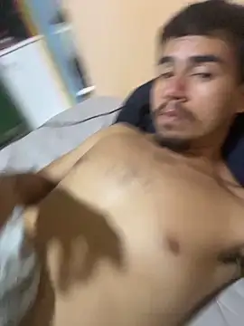 Snapshot of reipromiscuo01 chatting on February 23, 2026, 1:25 am reipromiscuo01 online show from February 23, 2026, 1:25 am