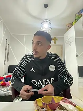 piccolo2002 online show from March 7, 2026, 9:34 pm