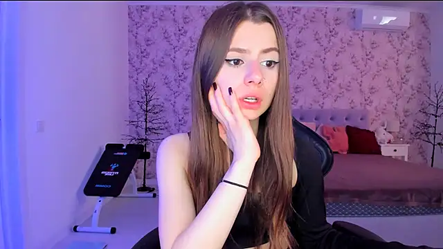 Hot Molly5 online show from June 10, 2026, 9:41 am