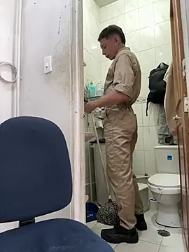 santiObrero online show from April 7, 2026, 3:01 pm